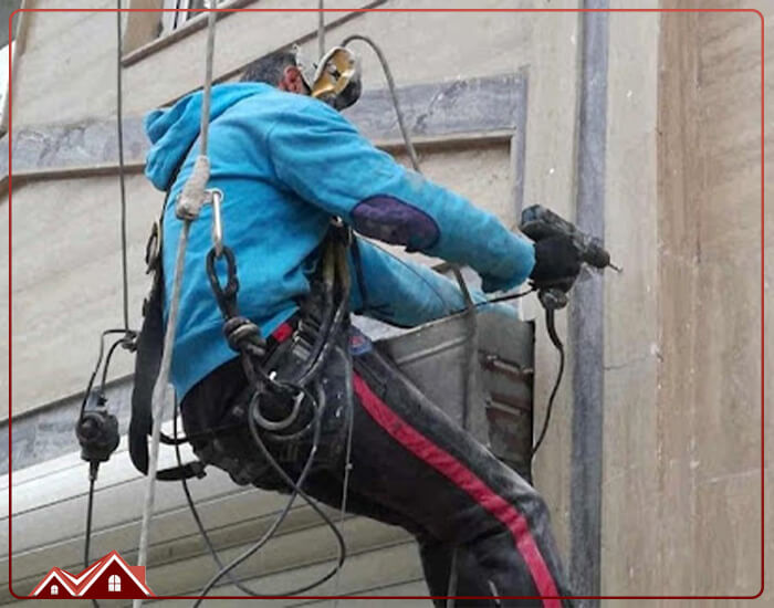 پیچ و رولپلاک نما